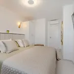Relax Tropical Lux 1 Sea Line Апартаменти *